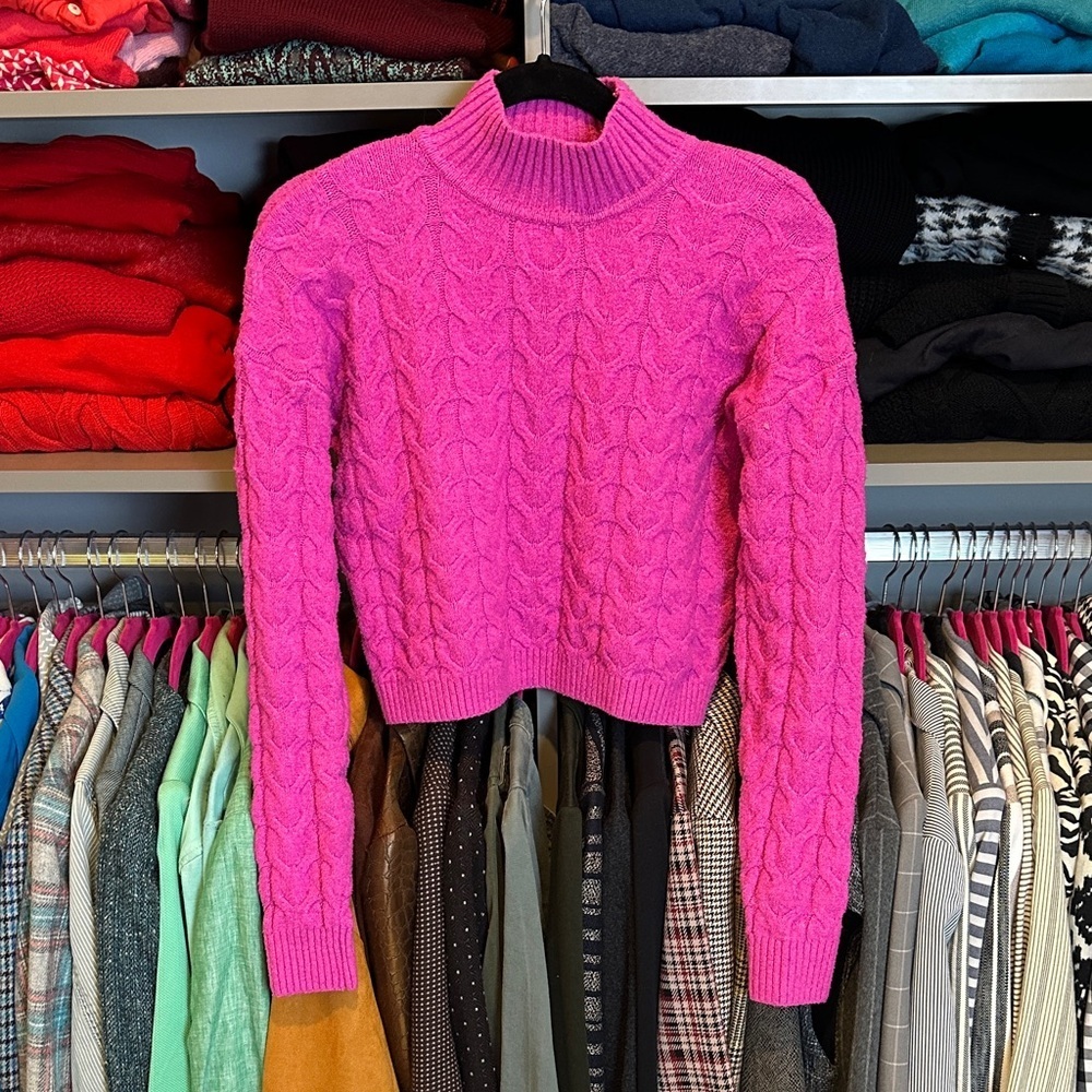 Pink rose pink long sleeve mock neck cropped sweater size XS